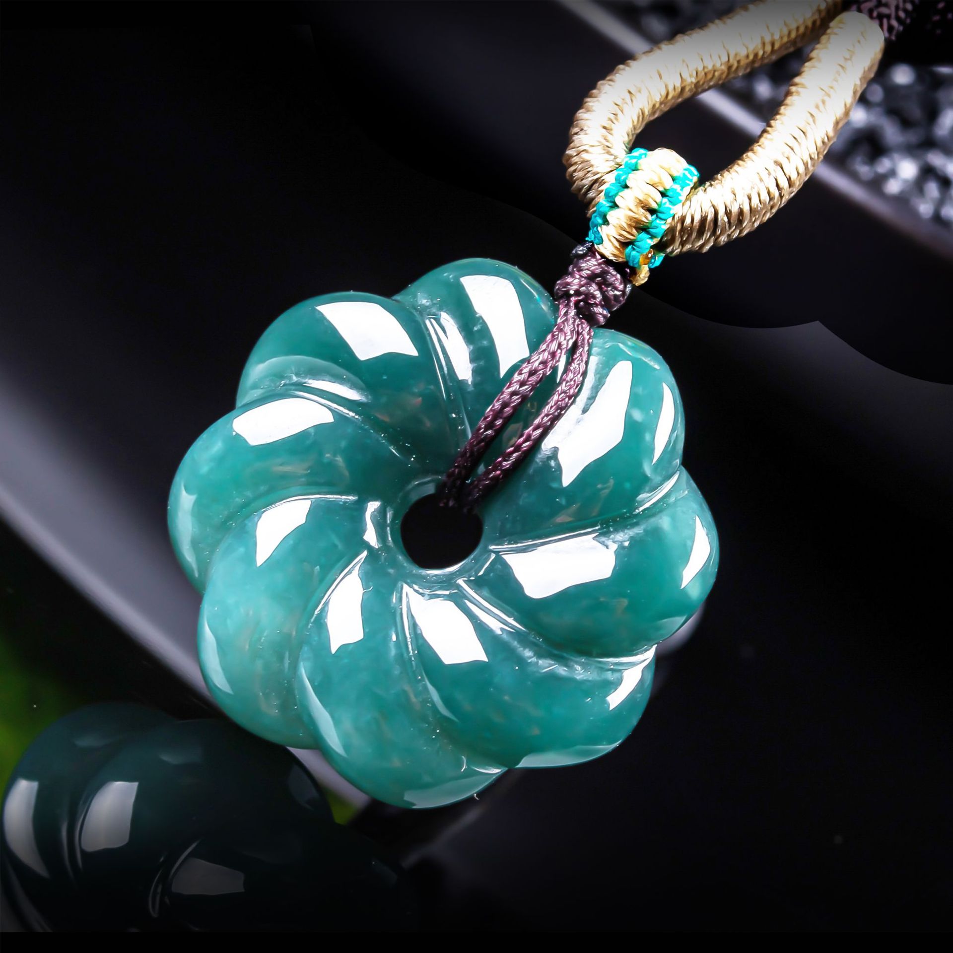 Women Fashion Necklace - 天然ビルマ翡翠の花ペンダントネックレスアクセサリー、宝石のお守り、ファッションジュエリー、本物の翡翠、女性への高級ギフト
