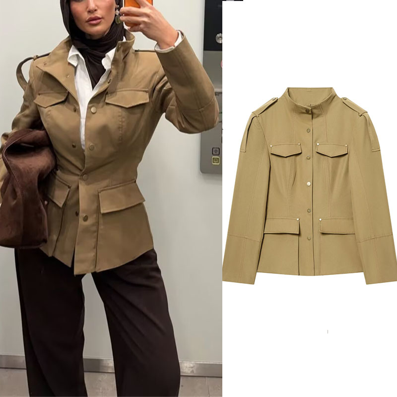Women'S Fashion Utility Jacket - ミリタリースタイルユーティリティジャケット女性用カーキスタンドカラーボタンフロントポケットディテールカジュアル衣装