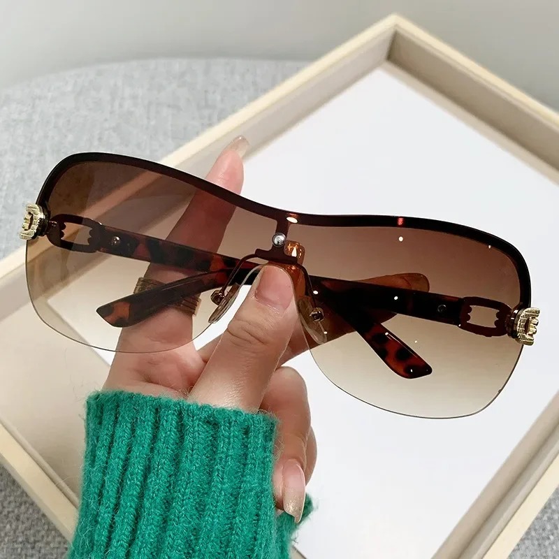 新入荷！人気のレディースサングラス、パンク風サングラス、ユニ - Women'S Fashion Eyewear のレビューと価格