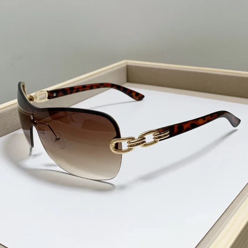 新入荷！人気のレディースサングラス、パンク風サングラス、ユニ - Women'S Fashion Eyewear のレビューと価格