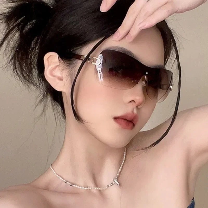 新入荷！人気のレディースサングラス、パンク風サングラス、ユニ - Women'S Fashion Eyewear のレビューと価格