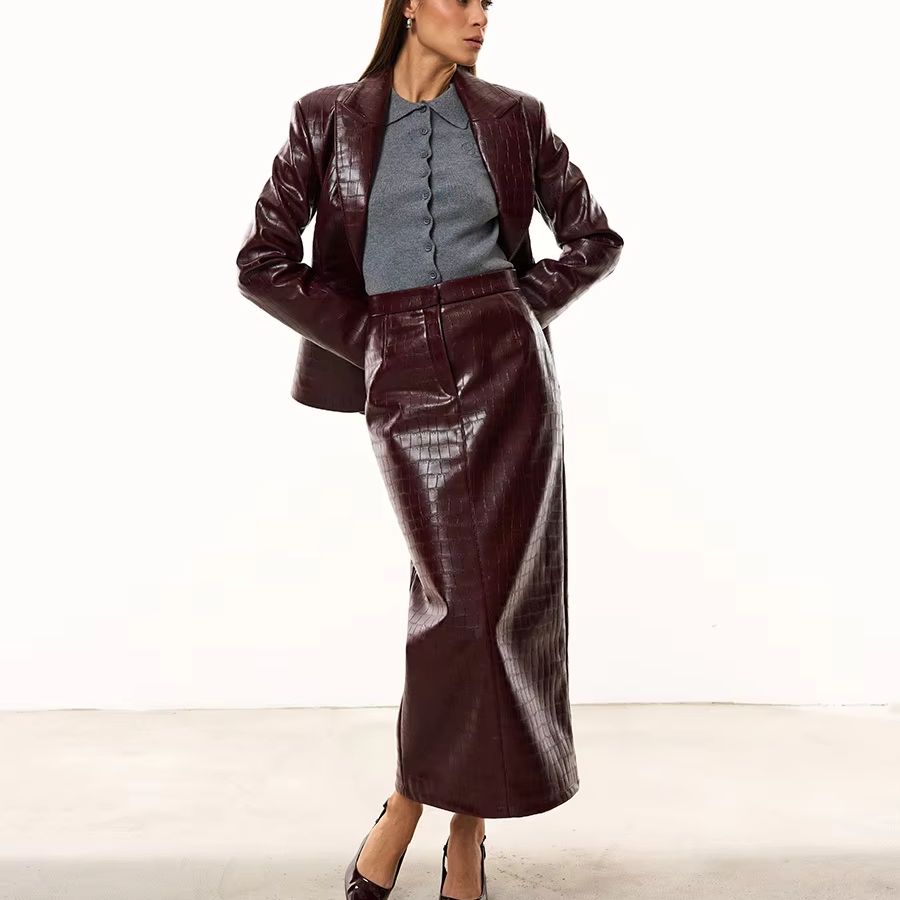 IG レディース バーガンディ クロコダイル柄 フェイクレザ - Women'S Fashion Kilt のレビューと価格