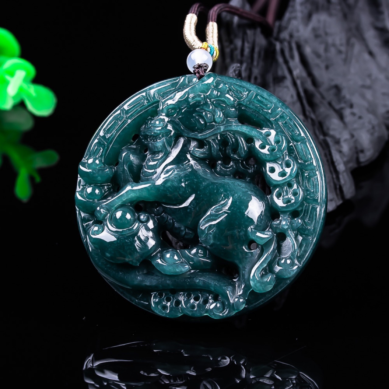 ビルマ翡翠ドラゴンペンダント宝石本物の翡翠のギフト女性のため - Women Fashion Necklace のレビューと価格