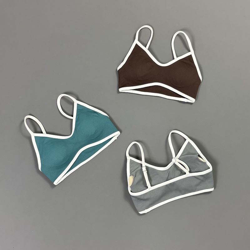 女性用コントラストラインヨガブラ Vネック ホワイトエッジ  - Bra Top Seamless のレビューと価格