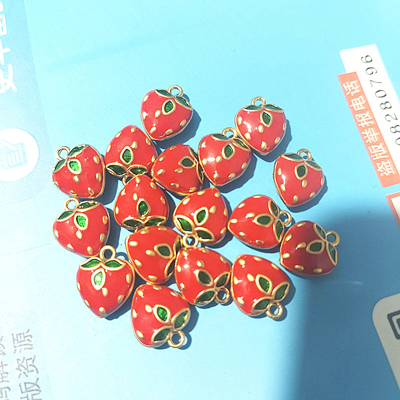 10個入り、いちごのチャームペンダント、サイズ13x10mm - Women'S Fashion Market Size のレビューと価格
