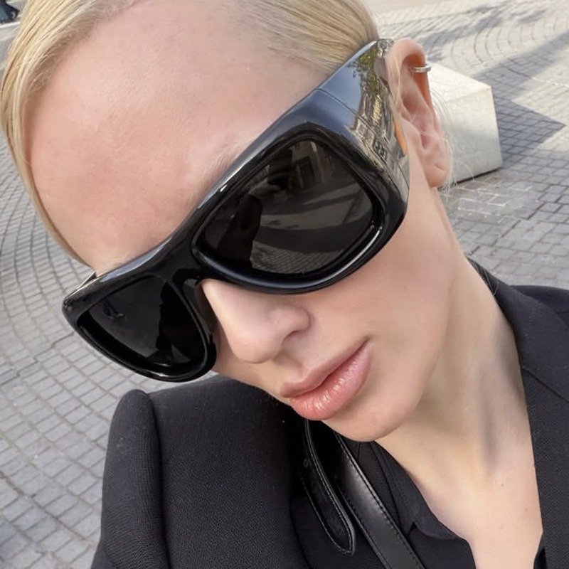 ヴィンテージオーバーサイズスクエアY2Kサングラス メンズ  - Women'S Fashion Eyewear のレビューと価格