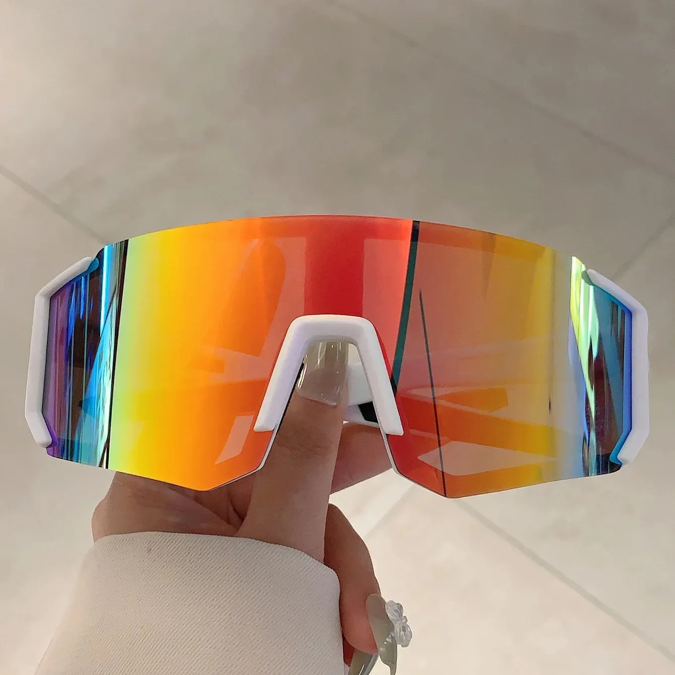 男性用アウトドアスポーツサングラス 軽量オーバーサイズ メン - Women'S Fashion Eyewear のレビューと価格