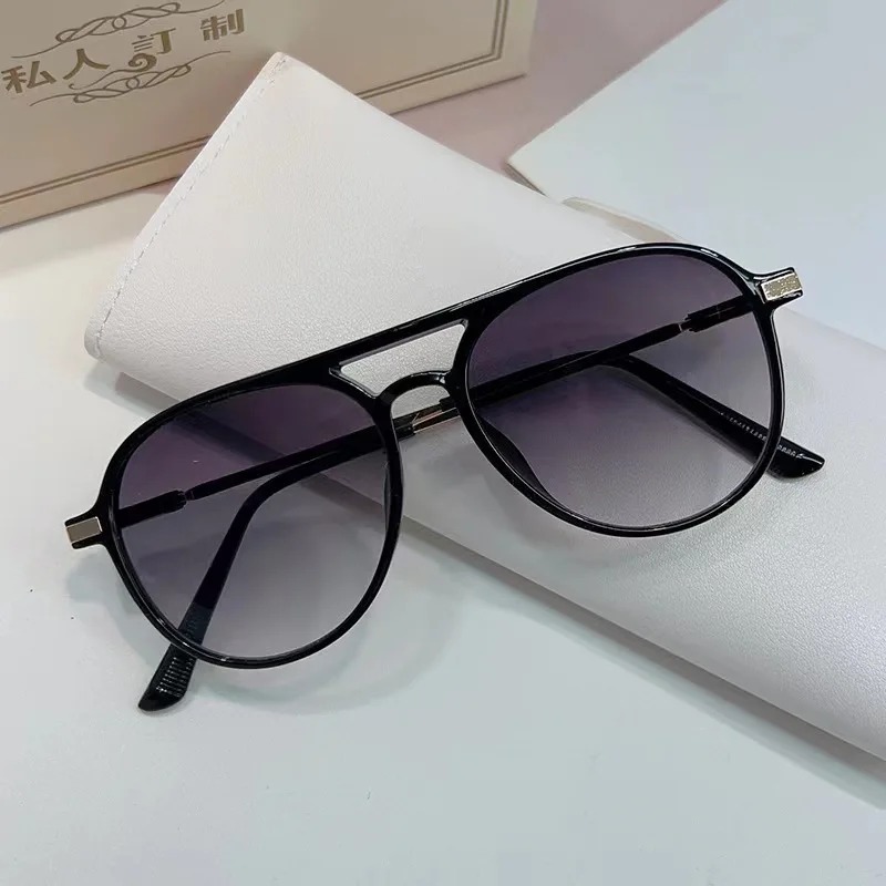ヴィンテージパイロットサングラス 男女兼用 新ファッション  - Women'S Fashion Eyewear のレビューと価格