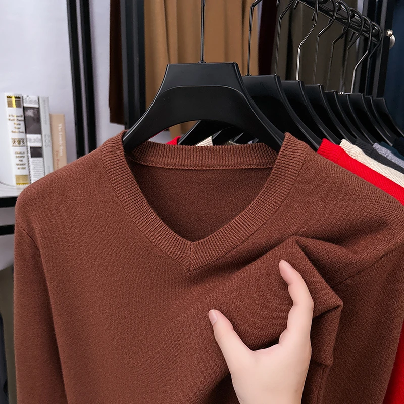 メンズVネックファインニットセーター、長袖、リブネック、リブ - Ribbed Knit Sweater のレビューと価格
