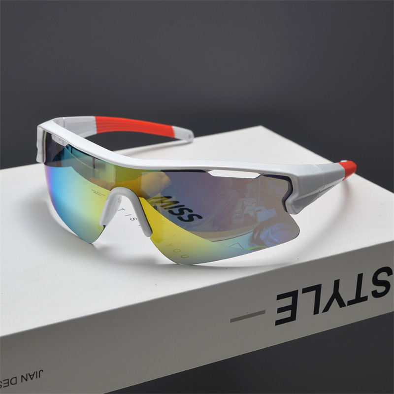 新作パンク風、スパイシーなデザインのサングラス。女性向け、ア - Women'S Fashion Eyewear のレビューと価格