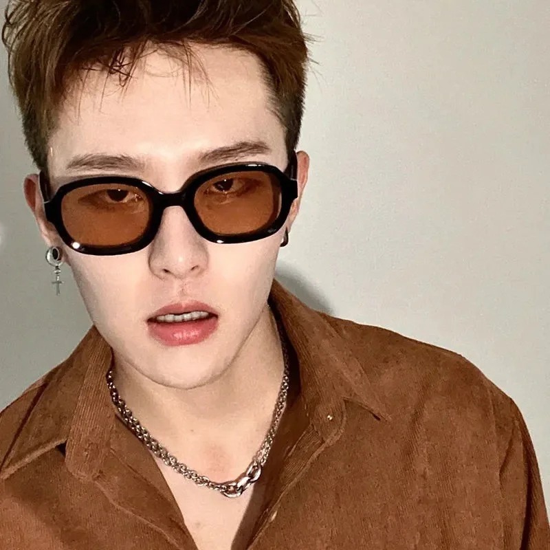 高品質なスクエア型サングラス。男女兼用。ヴィンテージファッシ - Women'S Fashion Eyewear のレビューと価格